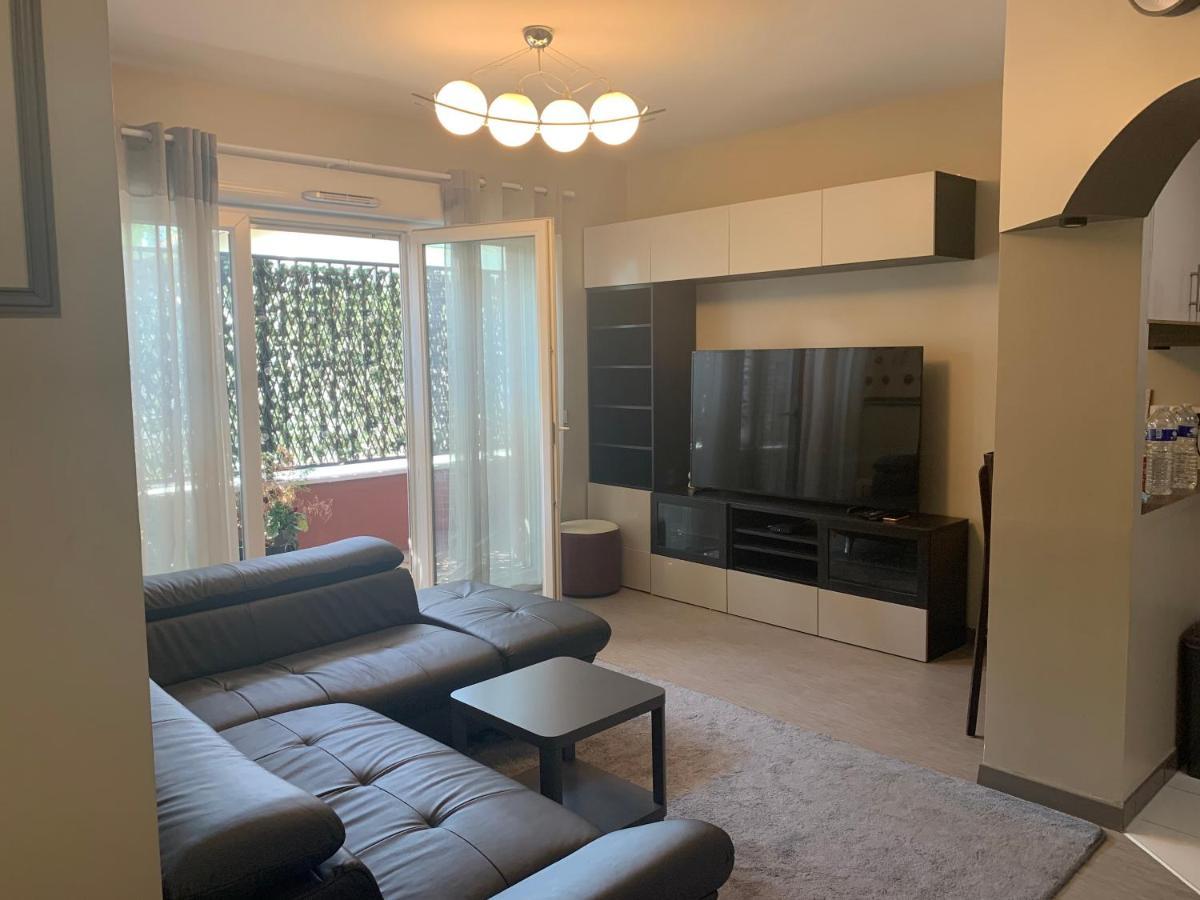 Luxurious Flat In Bondy,公寓 外观 照片